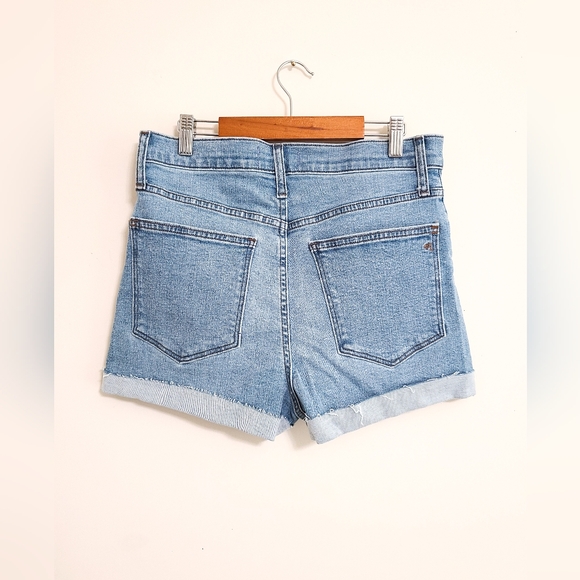 NWT Madewell Light Wash High-Rise Denim Shorts - Picture 2 of 5